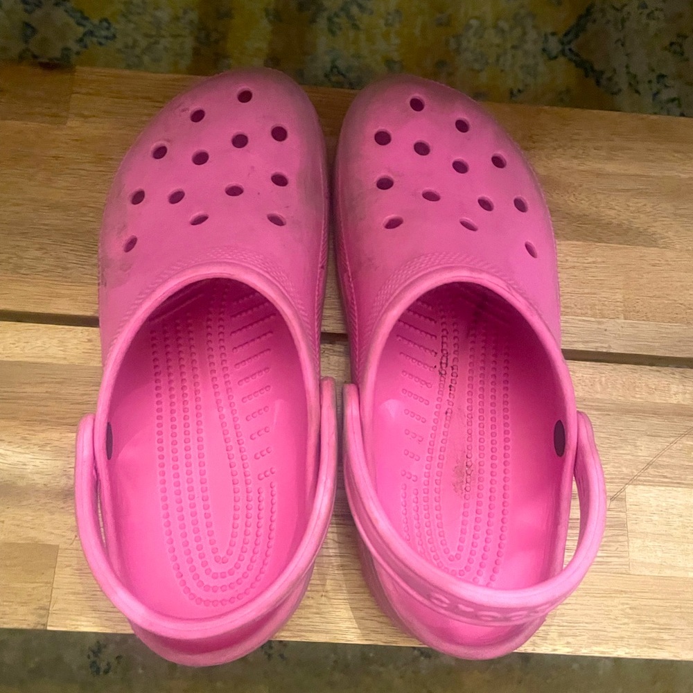 Pink crocs